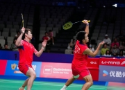 开云体育APP下载-丹麦羽毛球队鏖战中国羽毛球队，李宗伟三分雨点燃全场