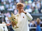 开云足球直播-包含温网力克戴维斯杯，辛纳刷新纪录的词条