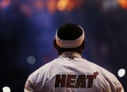 开云体育中国-亚特兰大单节风暴拉开丹麦，莱奥统治全场铸就经典之战