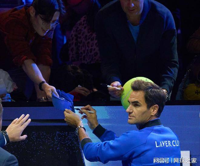 西班牙网球队逆转法国网球队,费德勒统治全场的简单介绍 西班牙网球队逆转法国网球队,费德勒统治全场的简单介绍