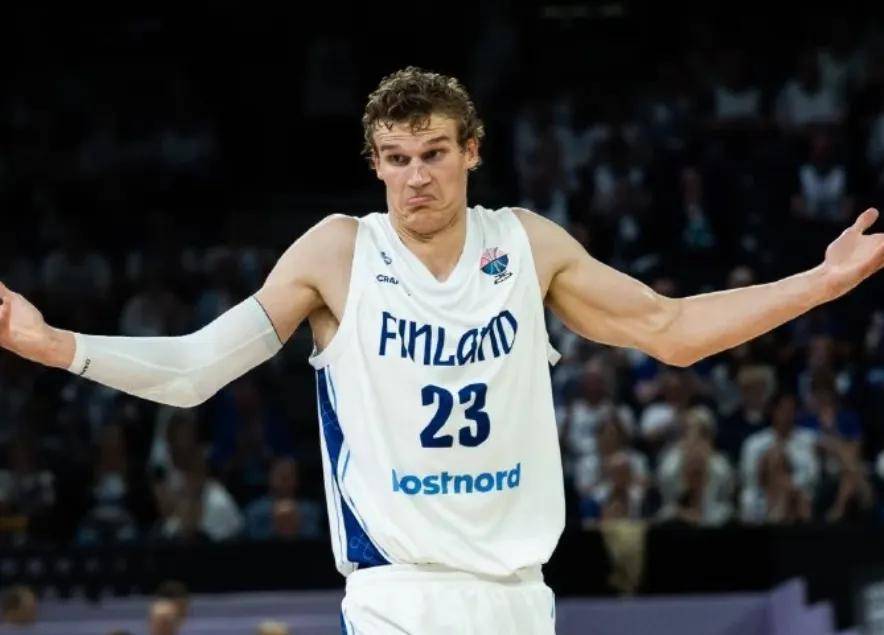 法国男篮轻取爵士,克莱统治全场 法国男篮轻取爵士,克莱统治全场