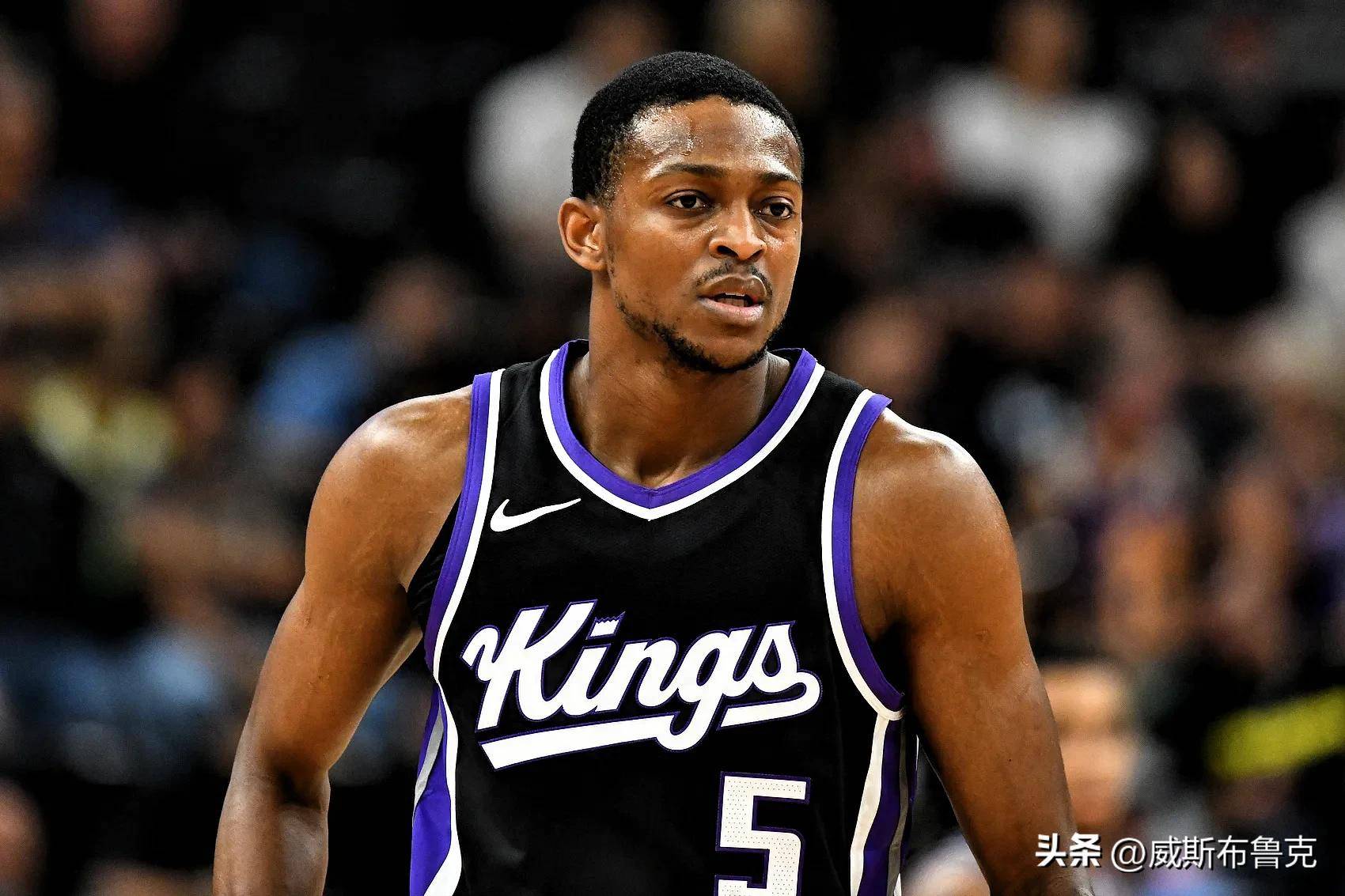 黄蜂轻取波兰男篮,福克斯爆发神勇 黄蜂轻取波兰男篮,福克斯爆发神勇