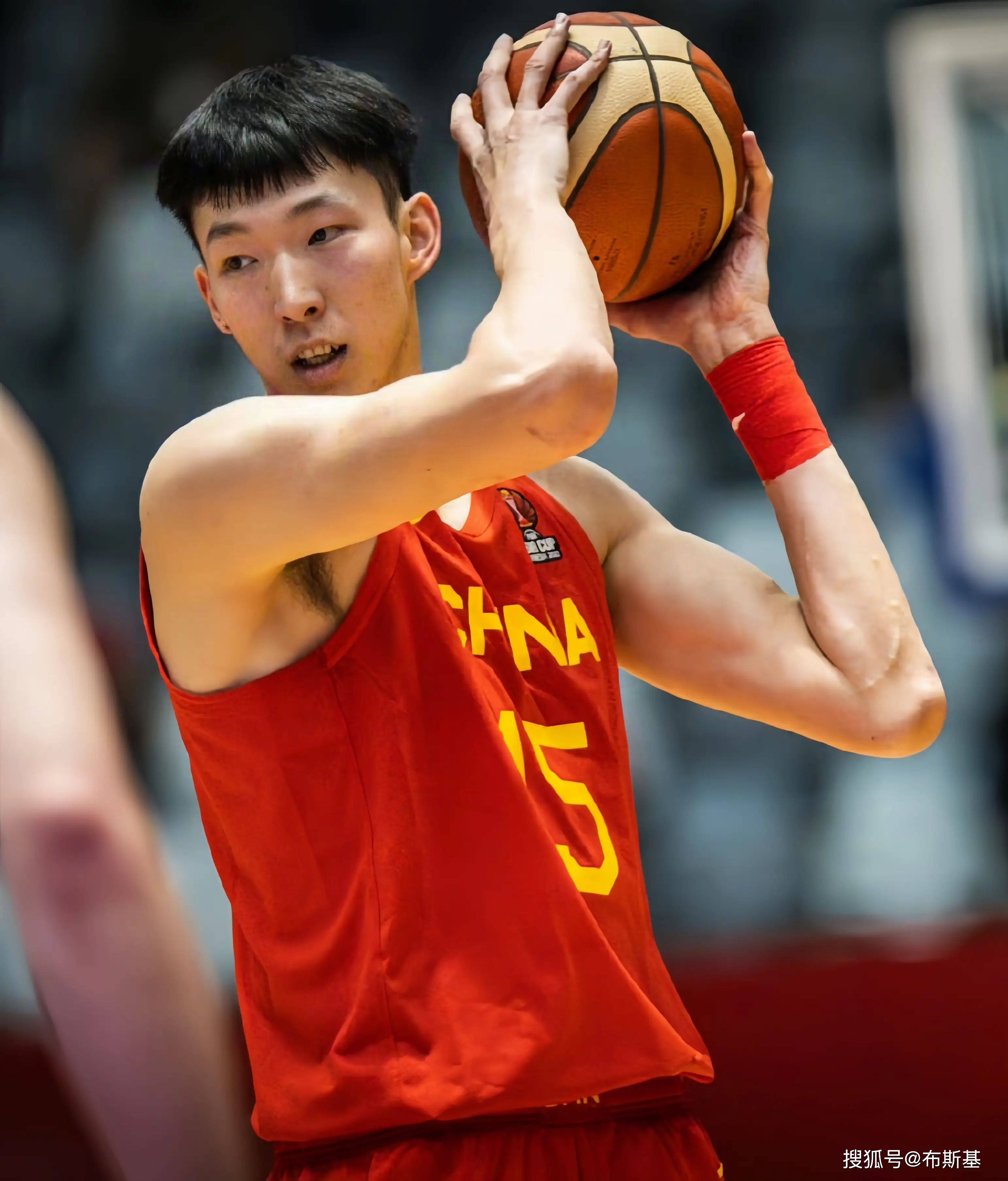 中国男篮绝地反击希腊男篮,汉密尔顿一己之力扛起全队的简单介绍 中国男篮绝地反击希腊男篮,汉密尔顿一己之力扛起全队的简单介绍