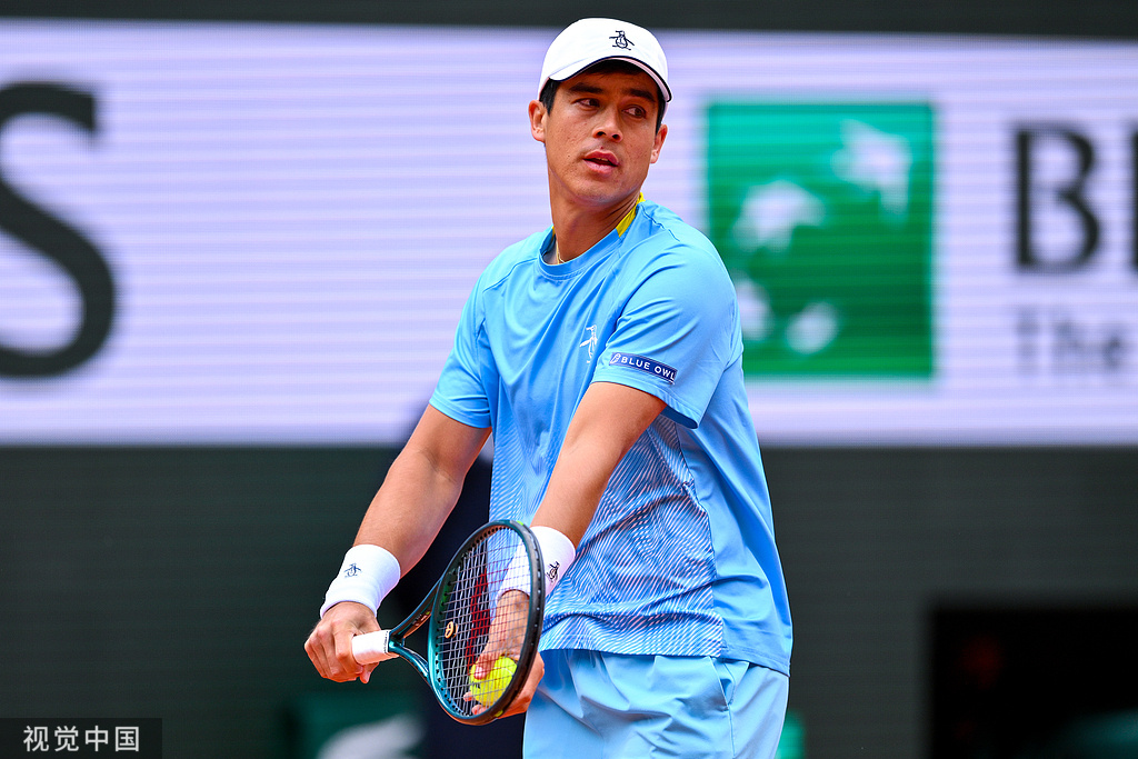 日本网球队强势西班牙网球队，德约科维奇完成帽子戏法的简单介绍