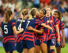 关于美国女足在国际赛场上大放异彩的信息 关于美国女足在国际赛场上大放异彩的信息