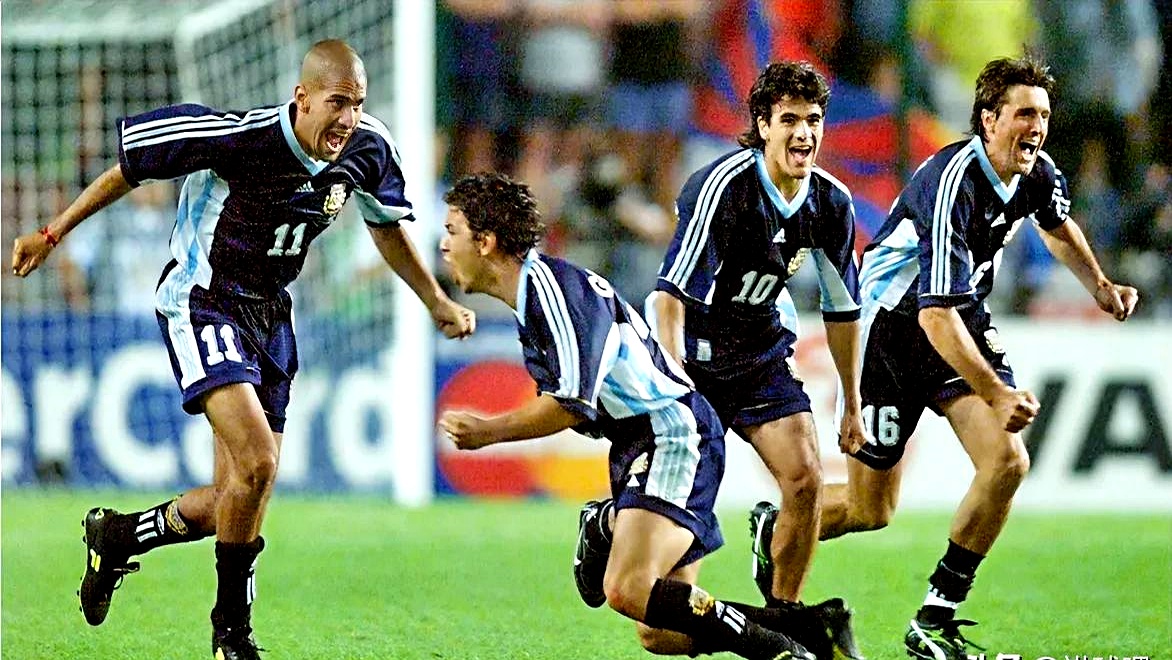 关于阿根廷国家队挫败巴西,马拉多纳比赛中进球的信息 关于阿根廷国家队挫败巴西,马拉多纳比赛中进球的信息