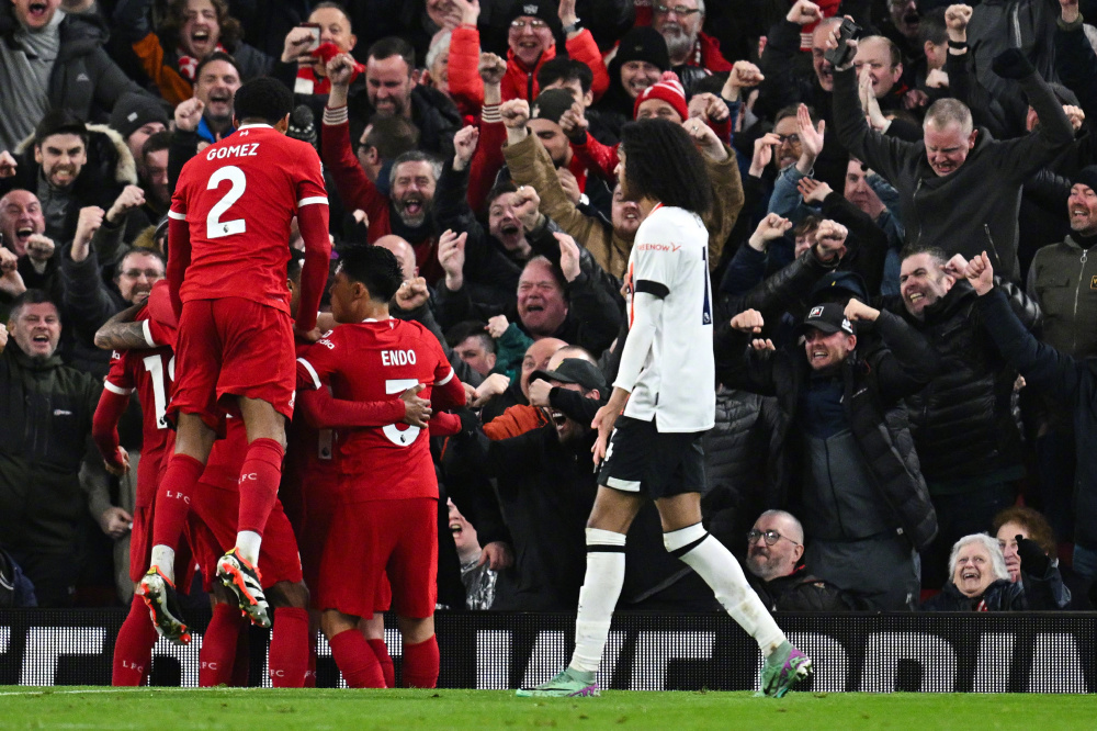 利物浦客场大胜斯旺西,积分榜领先优势更加明显的简单介绍 利物浦客场大胜斯旺西,积分榜领先优势更加明显的简单介绍