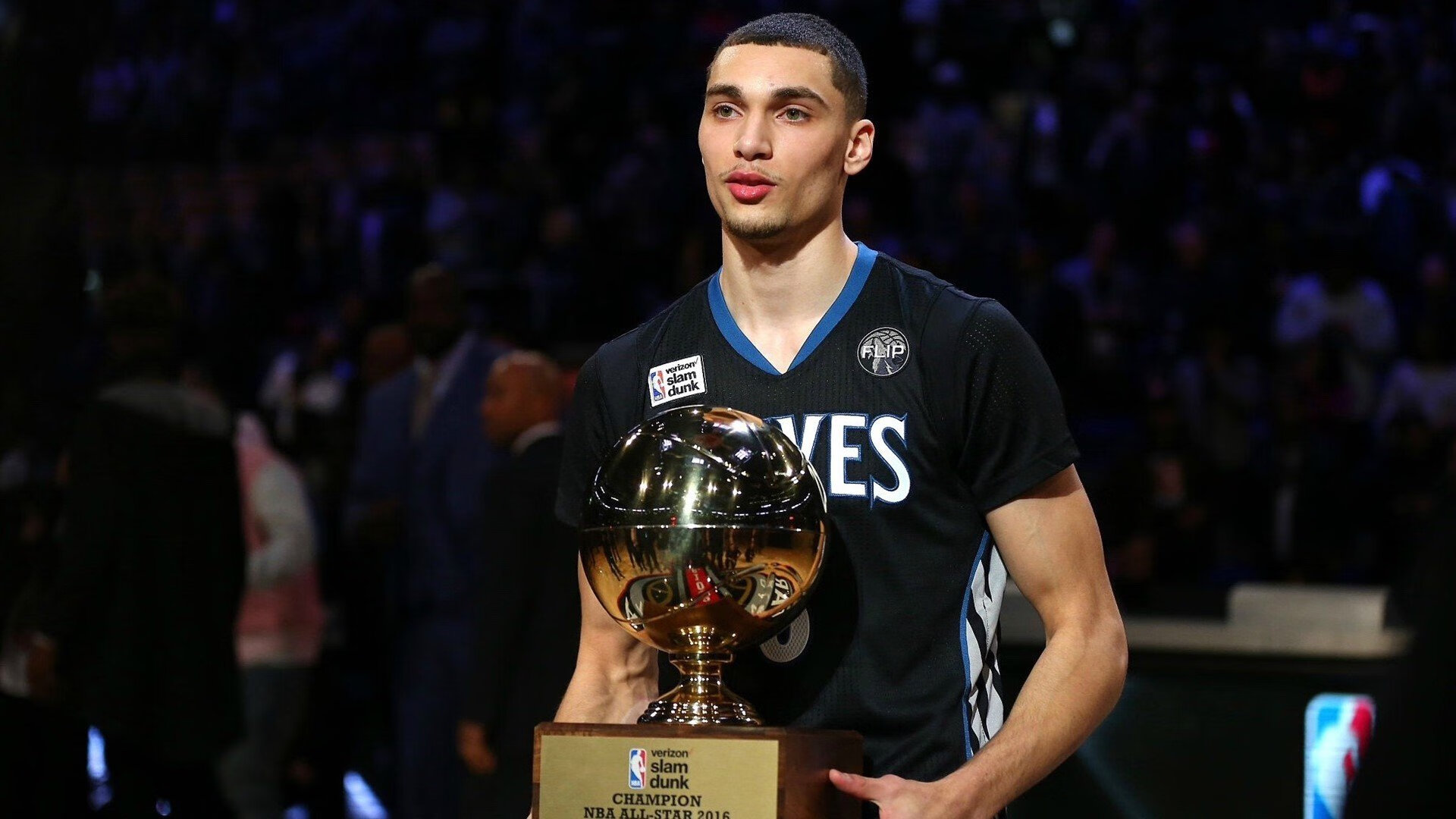 火箭终结新疆队，德罗赞成为关键先生